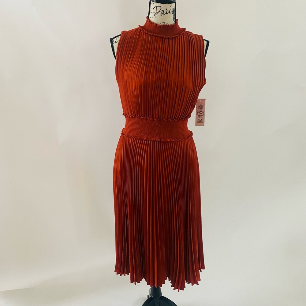 NWT Elegant Pleated Rust Orange Sleeveless Midi Dress Women Size 4 casual/formal